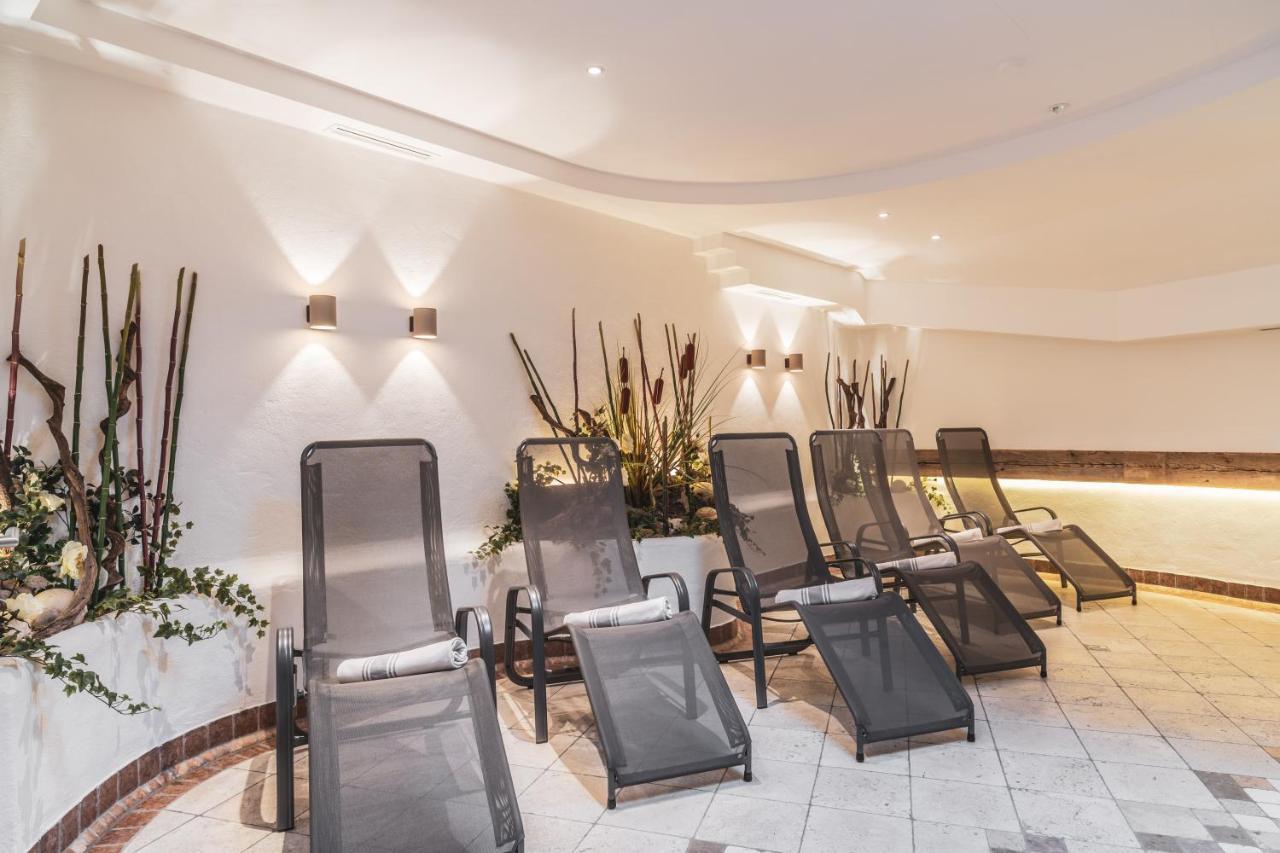 Hotel Erna كولّي إيساركو المظهر الخارجي الصورة