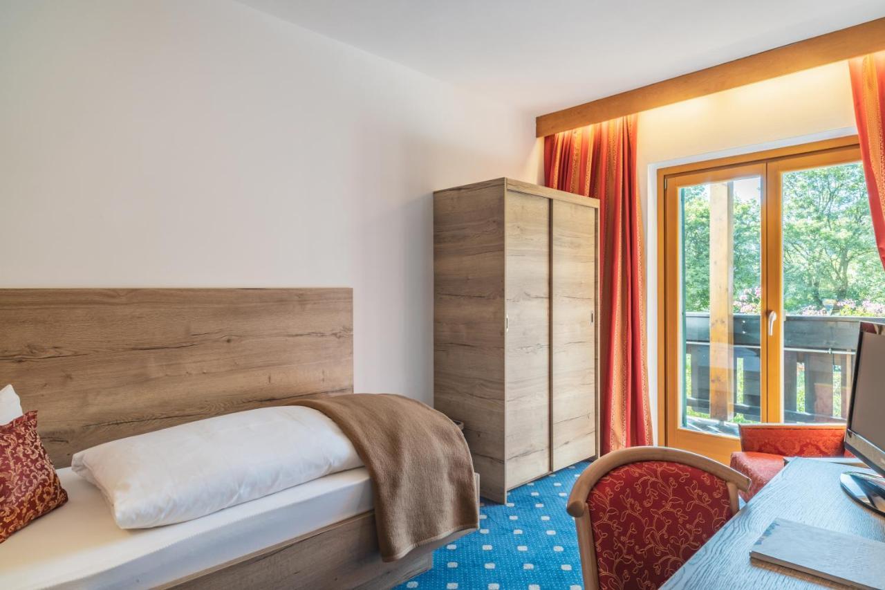 Hotel Erna كولّي إيساركو المظهر الخارجي الصورة