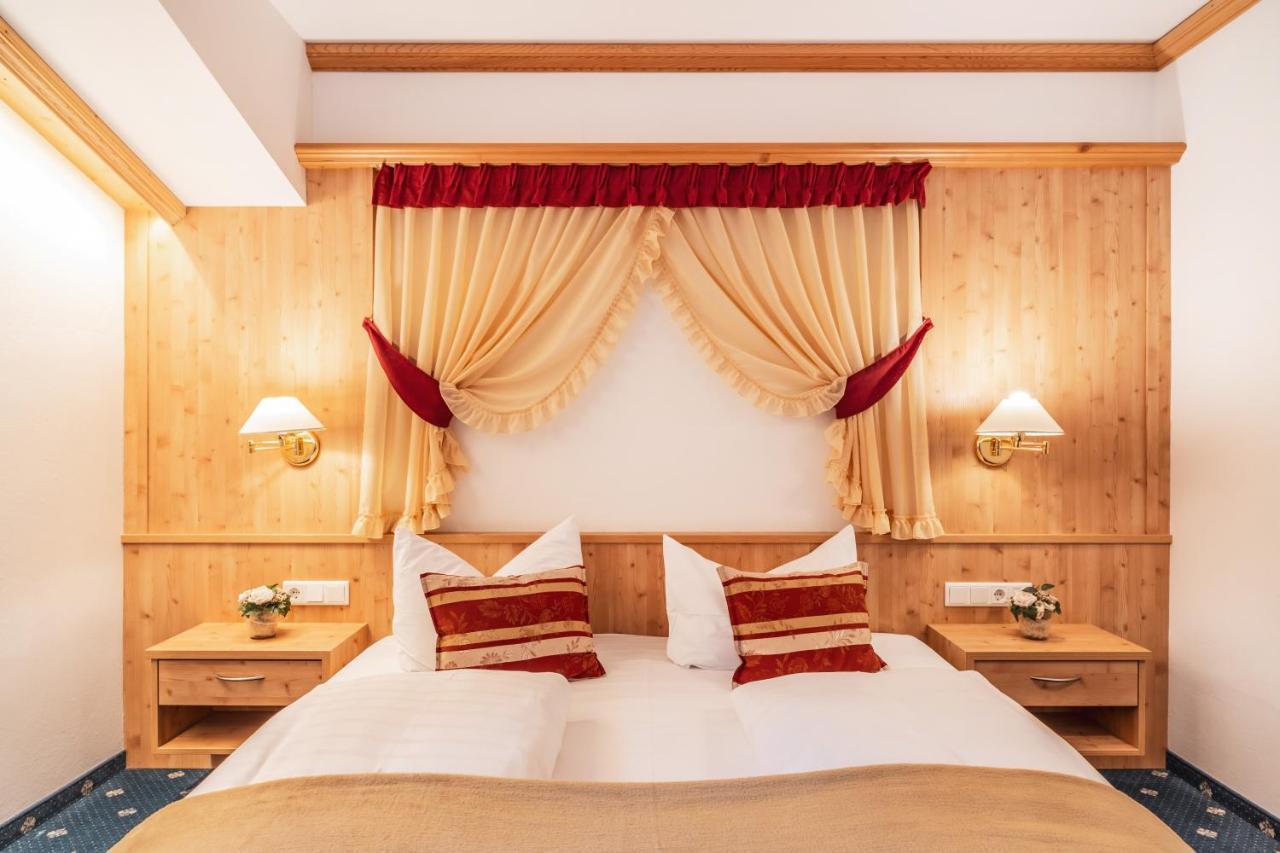 Hotel Erna كولّي إيساركو المظهر الخارجي الصورة