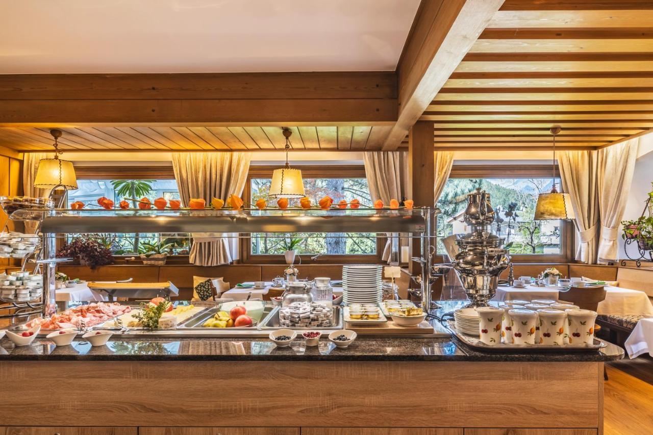 Hotel Erna كولّي إيساركو المظهر الخارجي الصورة